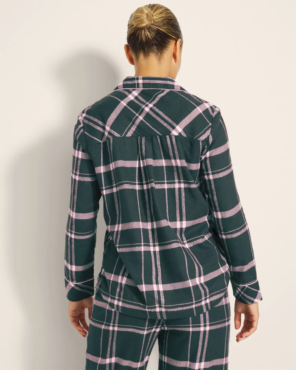 Soma / Super Soft Long-Sleeve Notch Collar Pajama Top ASPEN PLAID EVERGLADE