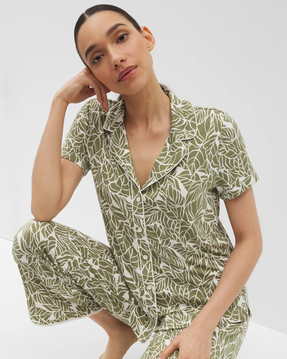 Soma / Piped Short Sleeve Notch Collar Pajama Top PALMTASTIC VETIVER/CHAMP