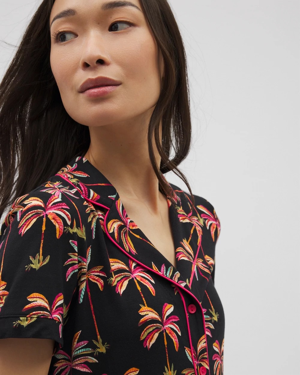 Soma / Piped Short Sleeve Notch Collar Pajama Top SHAKE YOUR PALM PALMS BLK
