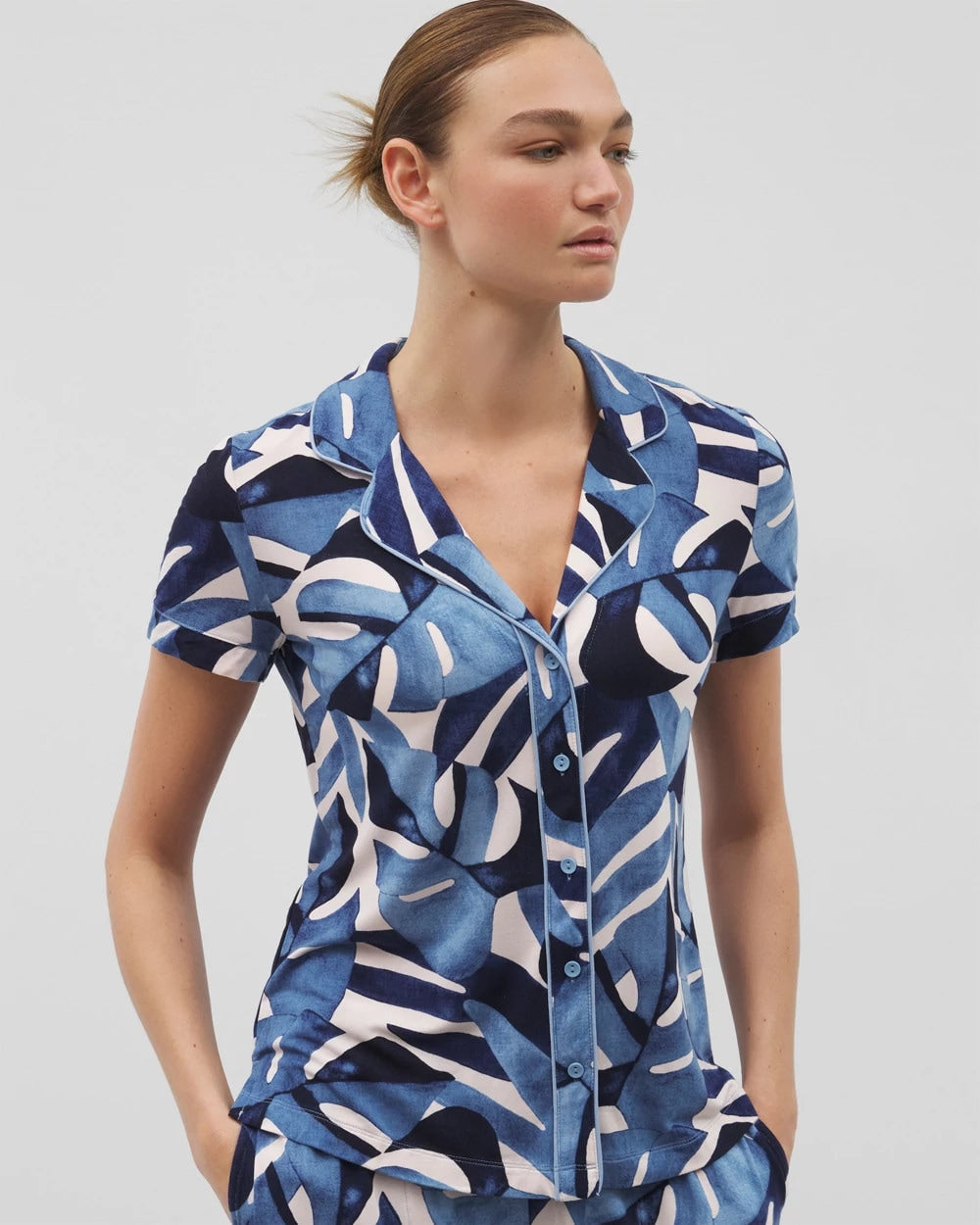 Soma / Piped Short Sleeve Notch Collar Pajama Top TROPICAL BREEZE SKY