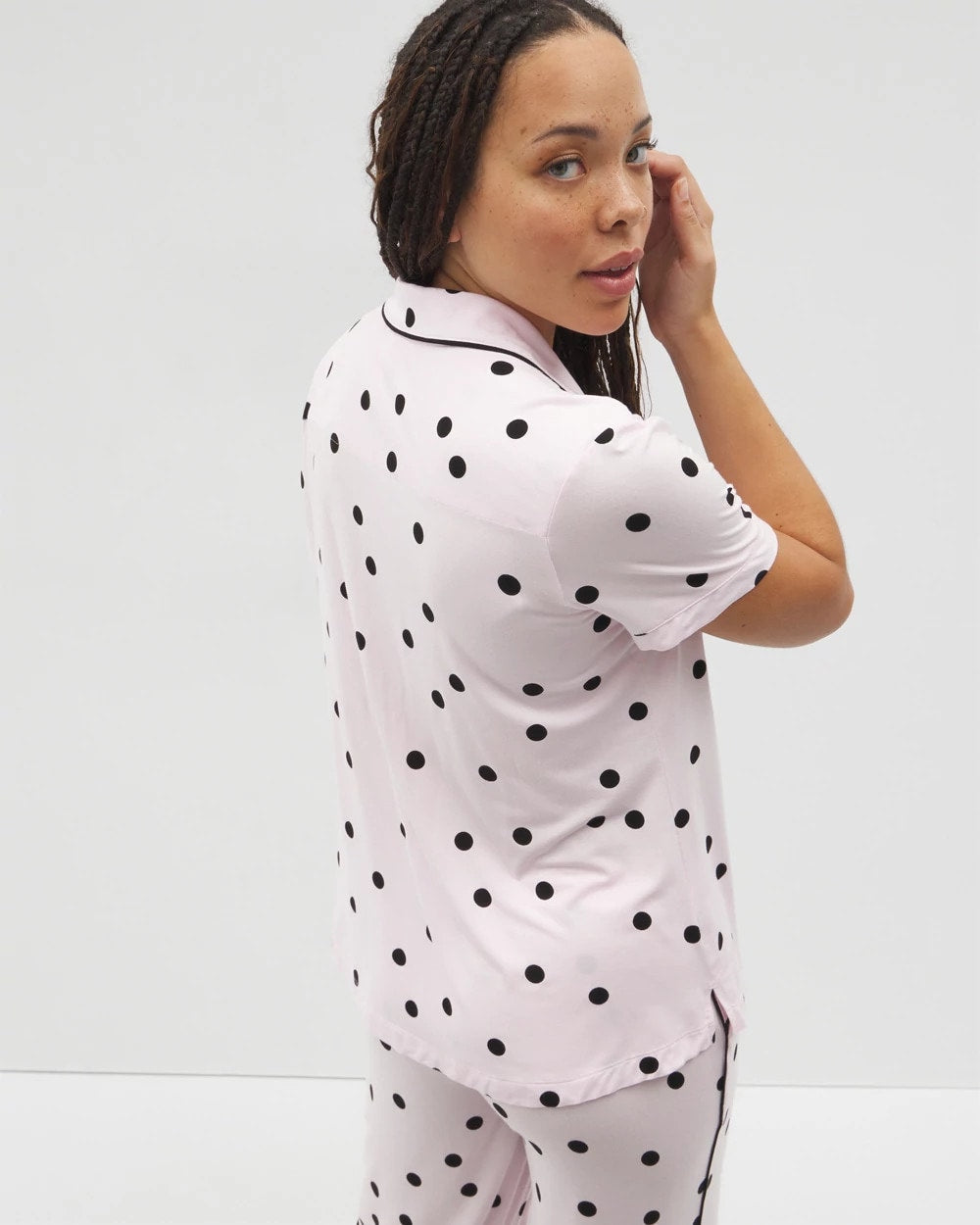 Soma / Piped Short Sleeve Notch Collar Pajama Top CHEERFUL DOT B SUGAR