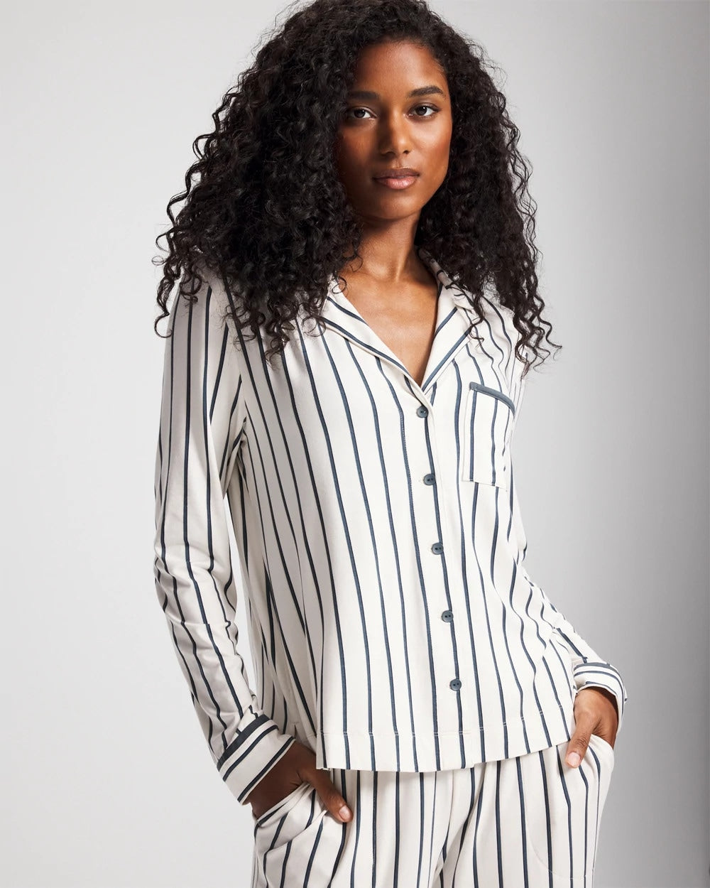 Soma / Long-Sleeve Notch Collar Pajama Top UNWIND STRIPE CHAMPAGNE
