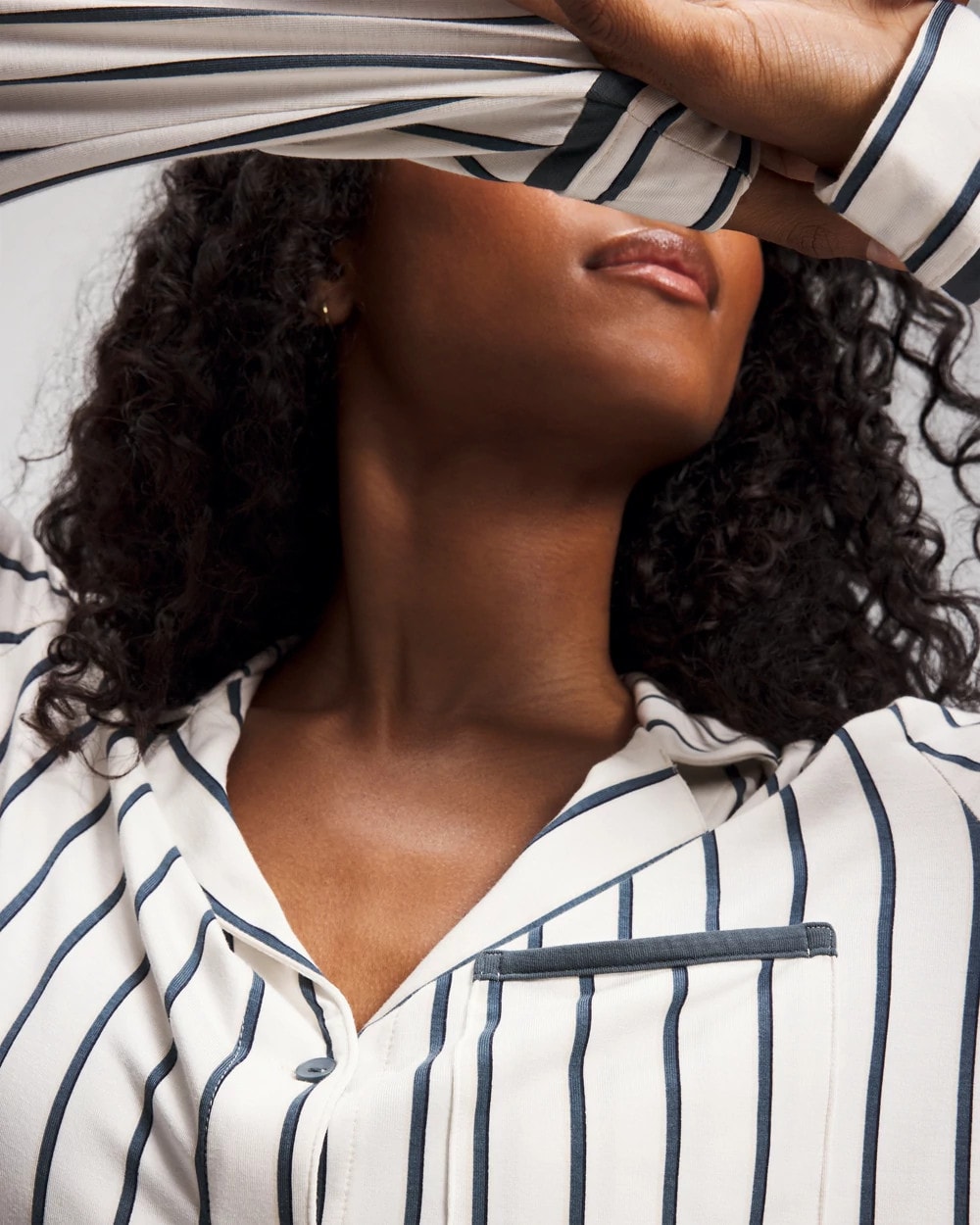 Soma / Long-Sleeve Notch Collar Pajama Top UNWIND STRIPE CHAMPAGNE