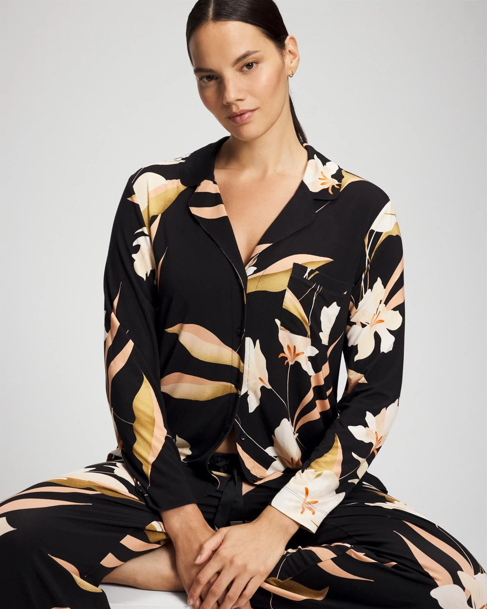 Soma / Long-Sleeve Notch Collar Pajama Top MYSTIC BLOOMS BLACK MID