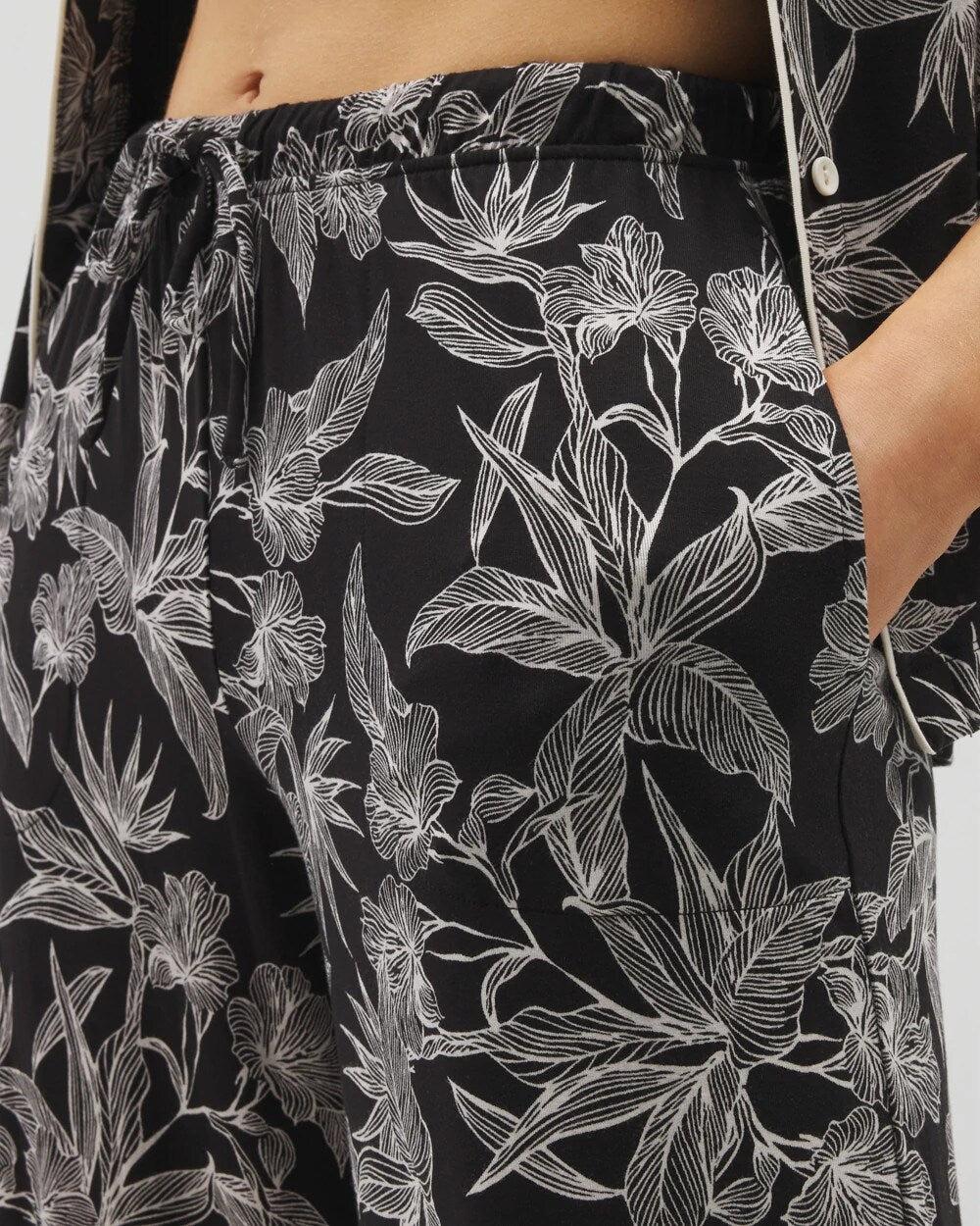 Soma / Printed Pajama Pants PLUMERIA BLOOMS BLK CH