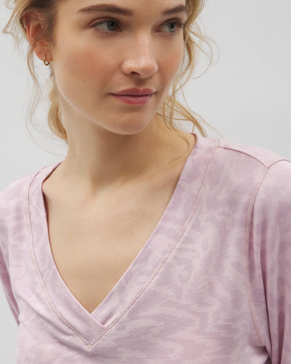 Soma / Long-Sleeve V-Neck Pajama Top CANT BE TAMED LILAC