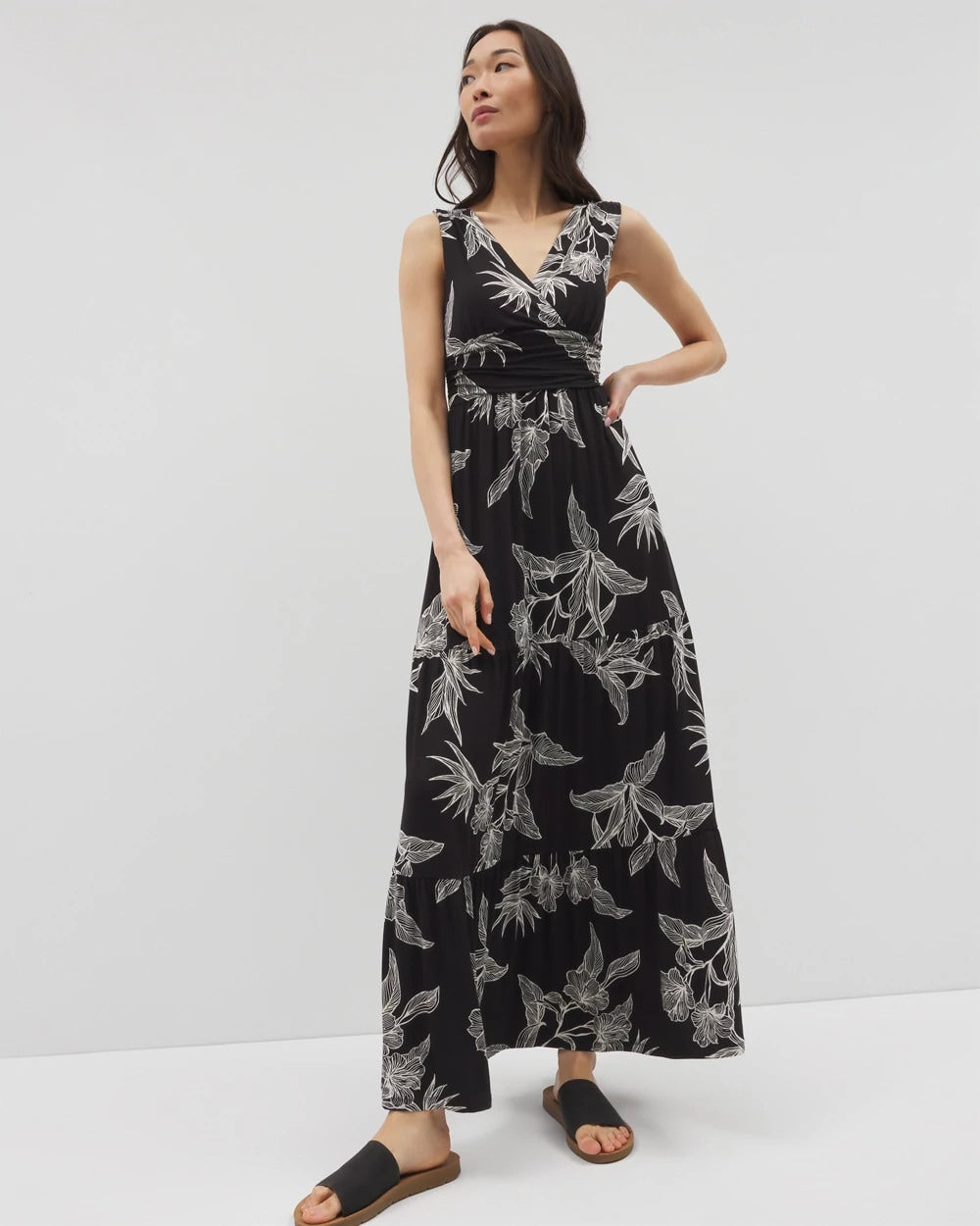 Soma / Goddess Tiered Maxi Dress PLUMERIA BLOOMS GRAND BLK