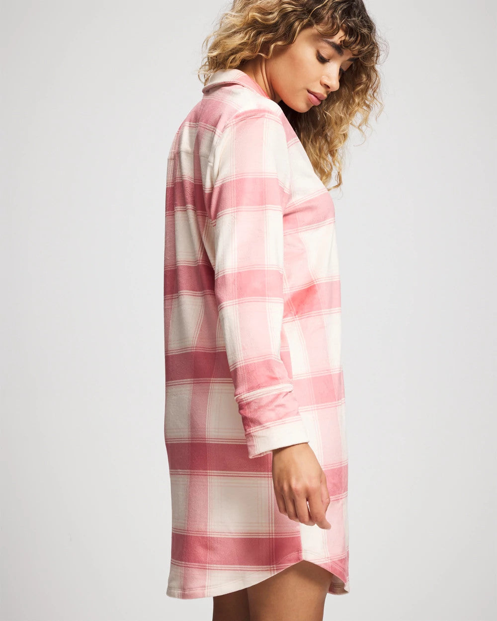 Soma / Long-Sleeve Notch Collar Sleepshirt FROSTED PLAID PINK