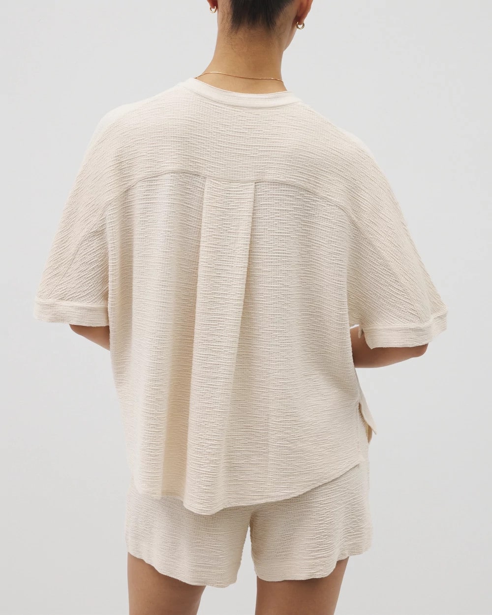 Soma / Crinkle Knit Relaxed Button-Up Top PARCHMENT