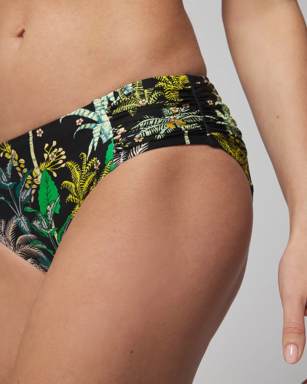 Soma / Ruched Bikini Bottoms OASIS PALMS BLACK