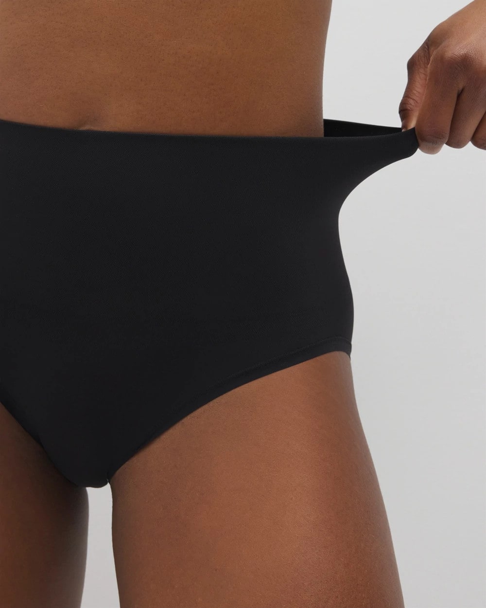Soma / Mid-Level Shaping Seamless Brief BLACK