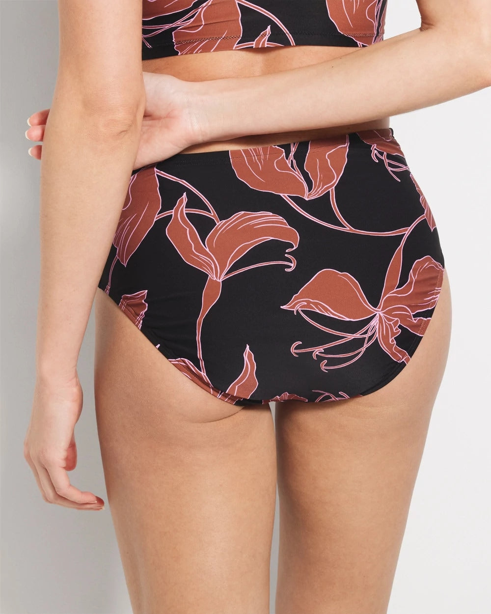 Soma / Ruched High-Waist Bikini Bottom STAMPED TROPICS M BK BRN